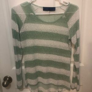 Ladies Sparkly Green/white Top